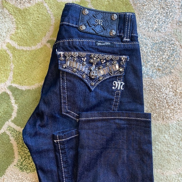 💎 Miss Me Skinny Jeans 💎 - Picture 2 of 8